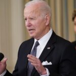 Biden dice que su 'indignación moral' contra Putin no indica un cambio de política en EE.UU.