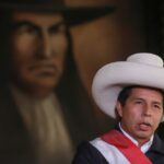 Congreso de Perú vota a favor de debatir juicio político al presidente Castillo