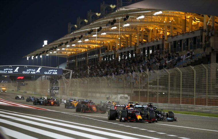 Max Verstappen takes the lead at the start of the Bahrain GP. Sakhir March 2021.