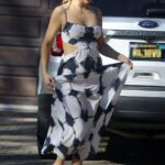 Sobre la marcha: Kate Hudson fue vista saliendo de la casa de un amigo en Los Ángeles el viernes