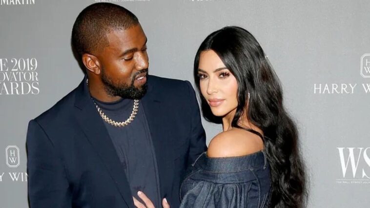 Kim Kardashian elimina 'West' de su nombre en las cuentas de las redes sociales después del divorcio de Kanye West