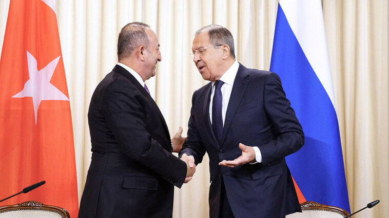 Ministros de Rusia, Ucrania y Turquía se reunirán el jueves