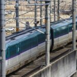 Terremoto descarrila tren bala en Japón y corta cadenas de suministro