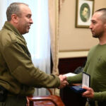 Ucrania honra al soldado que maldijo a un buque de guerra ruso
