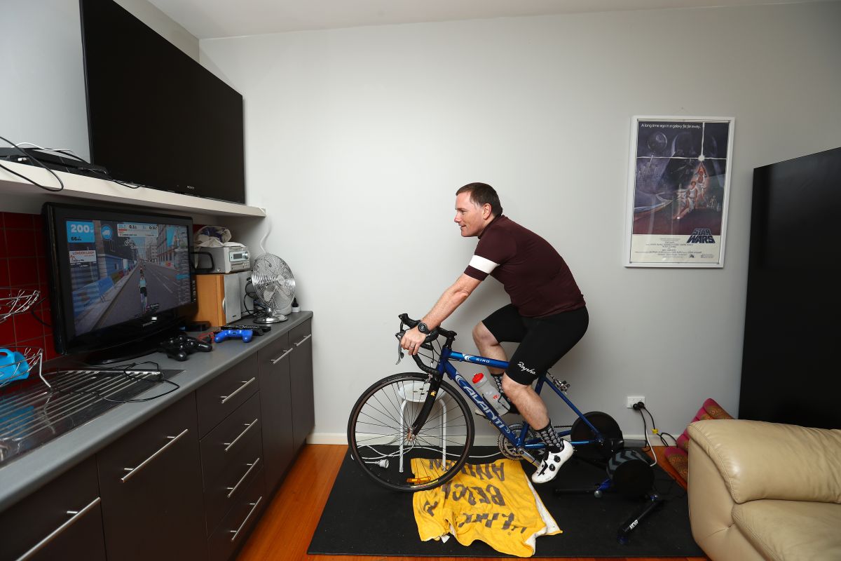 Zwift corrige el truco de peso y altura que hacía que los ciclistas fueran imbatibles
