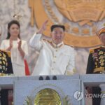 (AMPLIACIÓN) En desfile militar, líder norcoreano promete fortalecer energía nuclear