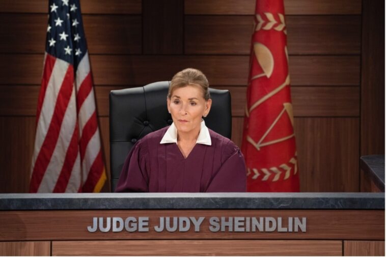 Amazon Freevee ordena Judy Sheindlin Court Show 'Tribunal' con 'Judge Judy' Bailiff Petri Hawkins Byrd, 'Hot Bench's Patricia DiMango & Tanya Acker