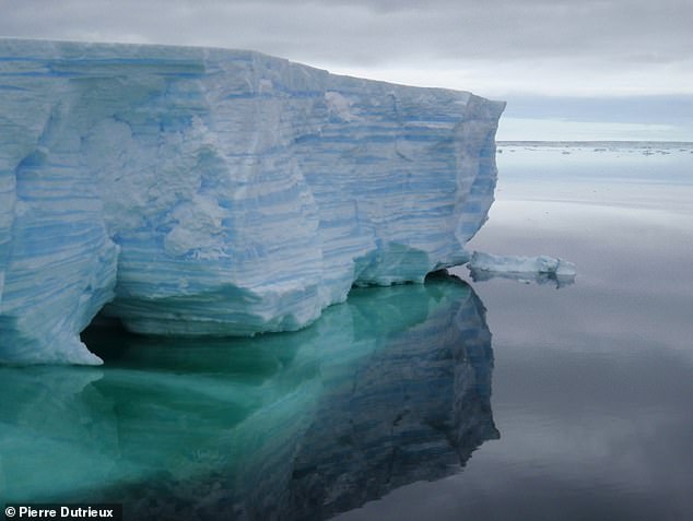 Los científicos han revelado la primera evidencia de que el aumento de los gases de efecto invernadero tiene un efecto de calentamiento a largo plazo en el Mar de Amundsen en la Antártida Occidental (en la foto)