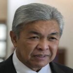 El presidente de la UMNO, Ahmad Zahid, demanda al ex primer ministro de Malasia, Mahathir, por difamación