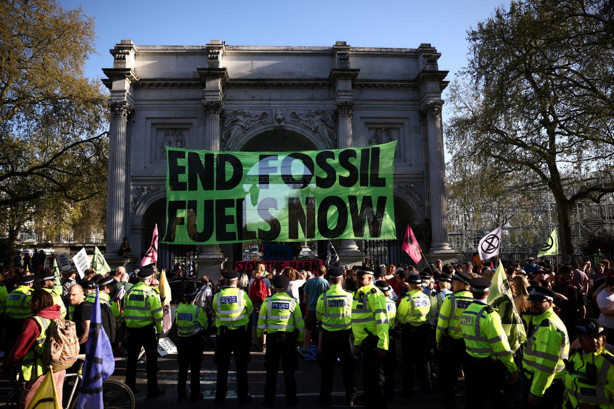 Extinction Rebellion: 213 arrestados después de las protestas en Londres
