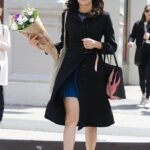 ¡Amazonas!  La ex chica Bond, Famke Janssen, lució un look de piernas largas con un minivestido azul mientras se pavoneaba por el barrio SoHo de Manhattan el domingo.