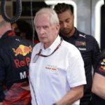 Helmut Marko teme 'tiempos difíciles por delante' para Red Bull en 2022