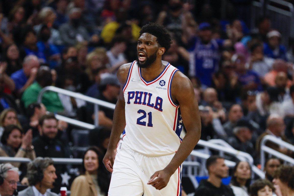 Joel Embiid de los Sixers gana el título de anotación
