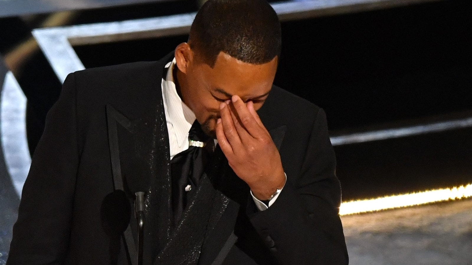 La Academia prohibió a Will Smith asistir a los Oscar durante 10 años después de abofetear a Chris Rock
