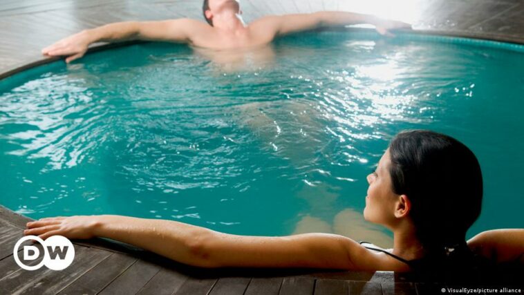 Las piscinas de la ciudad alemana de Göttingen permitirán nadar en topless los fines de semana