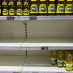 Los supermercados comienzan a racionar los aceites de cocina después de la escasez causada por la guerra en Ucrania