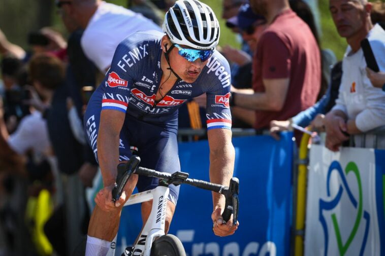 Mathieu van der Poel reitera su deseo de correr el Giro de Italia: 'Todo el mundo siempre dice que se mejora en una Gran Vuelta, así que tengo curiosidad'