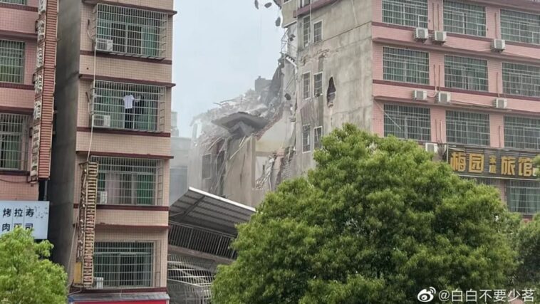 Personas atrapadas tras derrumbe de edificio en ciudad china de Changsha