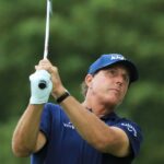 Phil Mickelson solicita liberación para jugar en la Saudi Golf League antes de su regreso