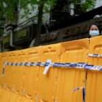 Shanghai convierte residencias en instalaciones de aislamiento de COVID-19, provocando protestas