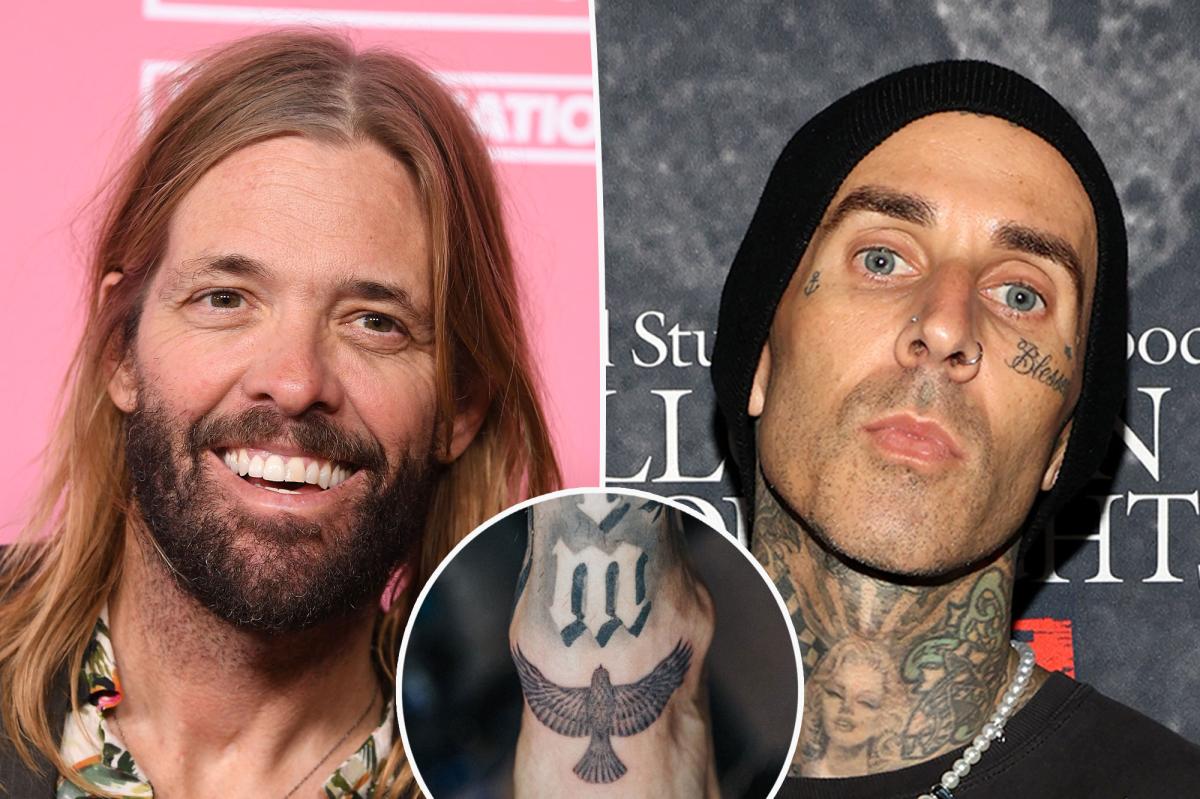 Travis Barker se tatúa un halcón en honor a Taylor Hawkins