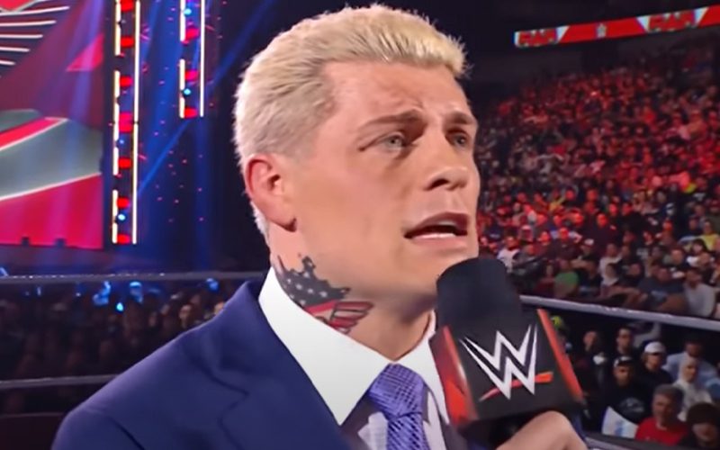 WWE cambió el plan para Cody Rhodes en RAW después de WrestleMania
