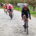 ¿Podría el paseo de reconocimiento de adoquines de Tom Pidcock demostrar que está compitiendo en el Tour de Francia?
