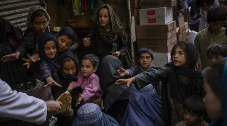 1,1 millones de niños afganos podrían sufrir desnutrición severa