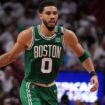 Celtics vs. Heat predicción, probabilidades, línea: selecciones de playoffs de la NBA de 2022, mejores apuestas del Juego 4 del modelo en una racha de 87-59