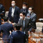 (AMPLIACIÓN) Yoon pide a los partidos gobernantes y de oposición que aprueben al candidato a primer ministro