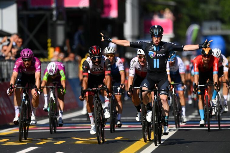 Alberto Dainese logra la victoria en la etapa 11 del Giro de Italia