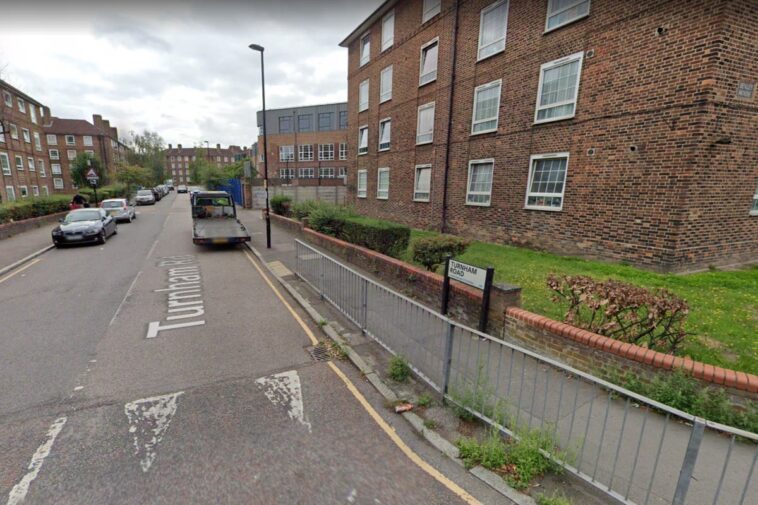 Brockley: adolescente baleado a plena luz del día en una tranquila calle del sur de Londres