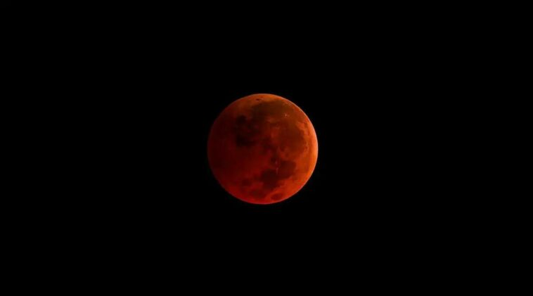 blood moon, lunar eclipse, lunar eclipse 2022, may 16 lunar eclipse, lunar eclipse may 16,