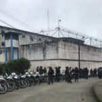 Ecuador: Nuevos desórdenes en cárcel donde fueron asesinados 44 presos