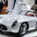 El Mercedes-Benz antiguo de 1955 se convierte en el auto más caro de vender en una subasta