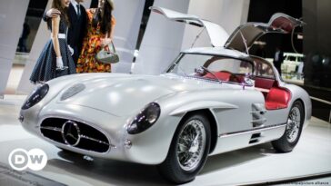 El Mercedes-Benz antiguo de 1955 se convierte en el auto más caro de vender en una subasta