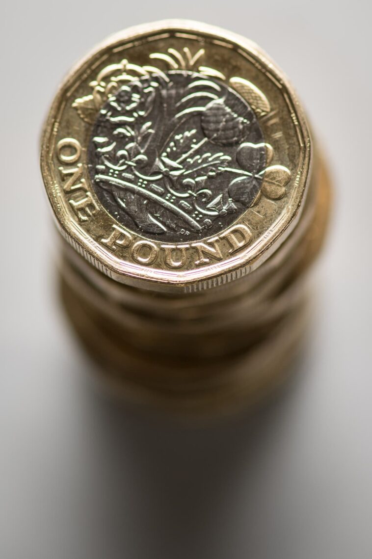 El artista Michael Armitage diseñará una nueva moneda de 1£