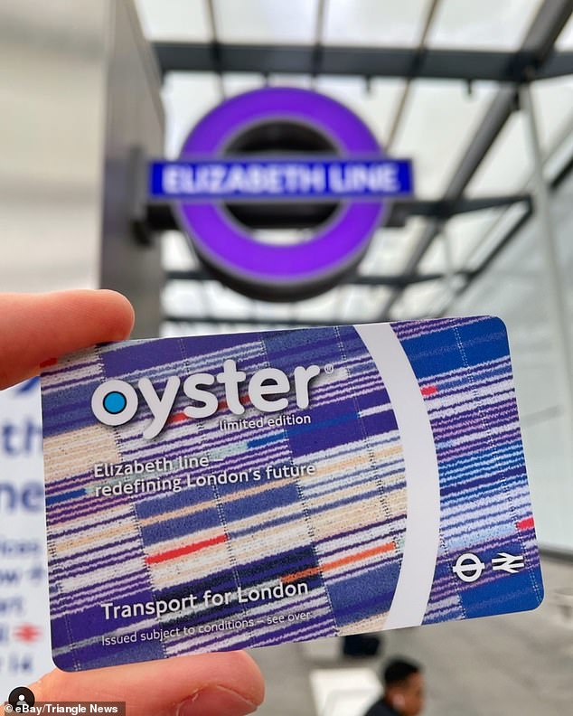 La edición especial de tarjetas Elizabeth Line Oyster fue lanzada por TfL para celebrar la apertura de la sección central de la línea.