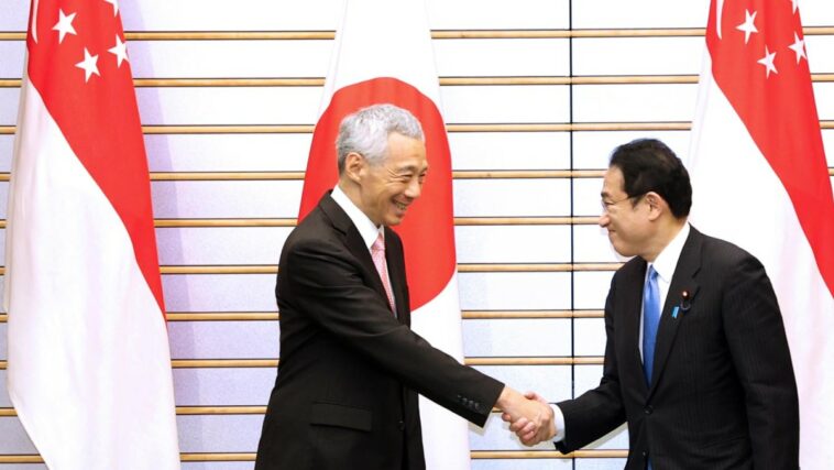 El primer ministro Lee y el primer ministro japonés Fumio Kishida celebran una reunión bilateral y discuten formas de "profundizar la cooperación"