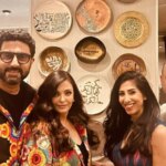 El restaurante de Cannes menciona solo a Aishwarya Rai después de que ella visitó para cenar con Abhishek Bachchan, el fan dice que 'no es justo'