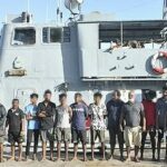 La marina de Sri Lanka detuvo un barco pesquero que transportaba a decenas de personas en medio de advertencias de que el contrabando de personas podría aumentar después del día de las elecciones.