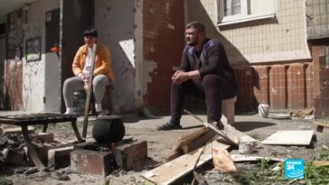 Guerra en Ucrania: los residentes de Irpin vuelven a las ruinas después de la retirada rusa