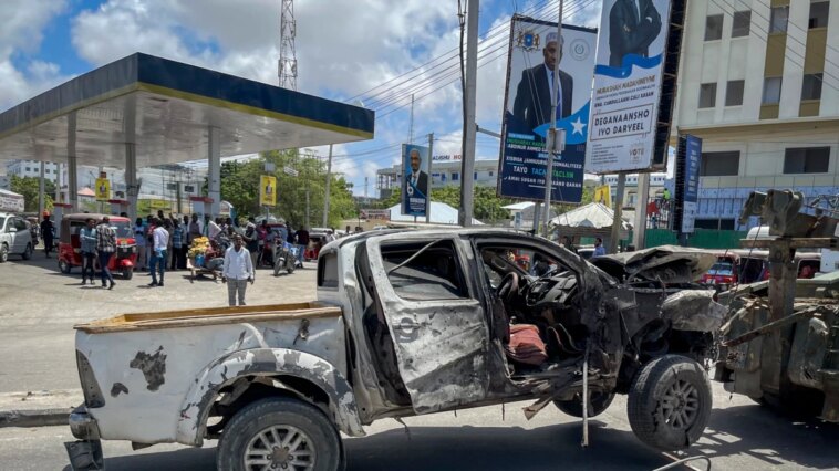 La policía somalí dice que tres muertos y siete heridos en un atentado en el lugar de las elecciones presidenciales