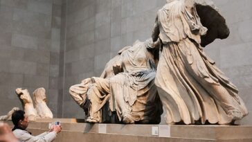 Los Mármoles de Elgin, de 2.500 años de antigüedad, están clasificados entre las maravillas de la Antigua Grecia y los funcionarios de la Unesco han entrado ahora para discutir la disputa.