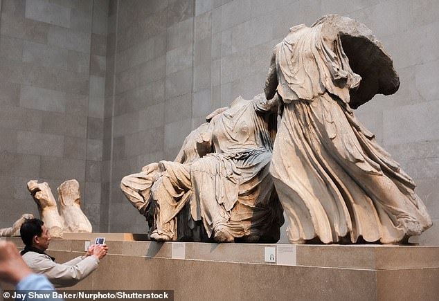 Los Mármoles de Elgin, de 2.500 años de antigüedad, están clasificados entre las maravillas de la Antigua Grecia y los funcionarios de la Unesco han entrado ahora para discutir la disputa.
