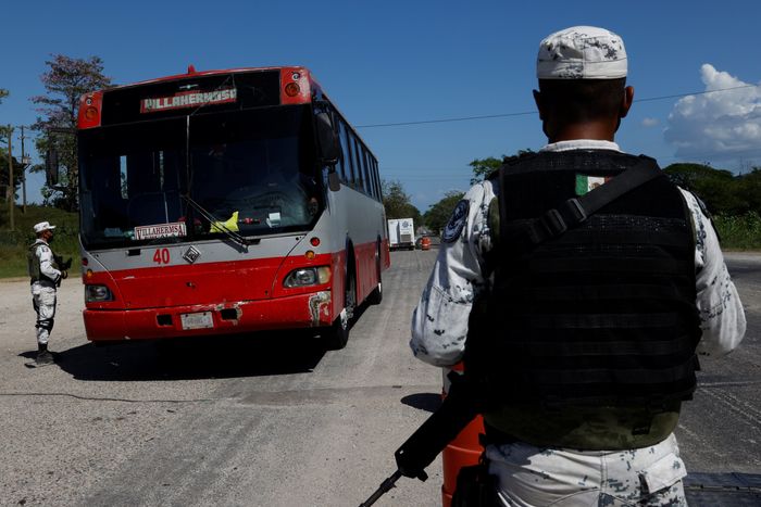 Los agentes de inmigración mexicanos ya no pueden realizar operaciones de parada y registro en los autobuses