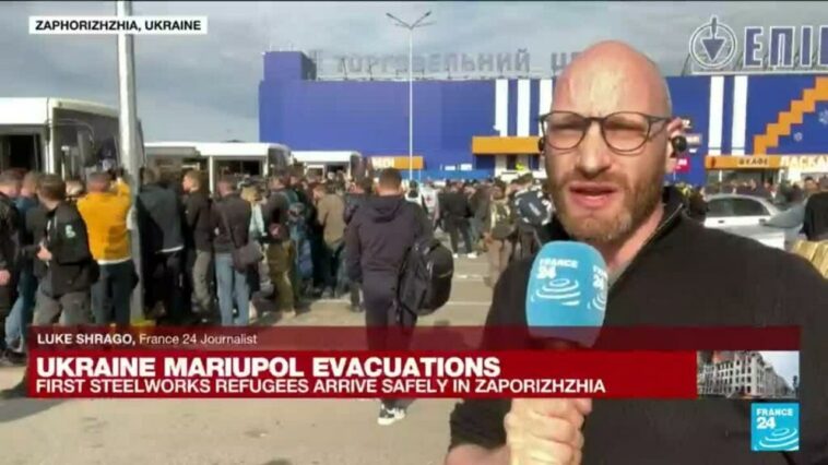 Los evacuados de la planta siderúrgica de Mariupol llegan a un lugar seguro en Zaporizhzhia