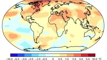 Los gases de efecto invernadero, los niveles del mar, el calor del océano y la acidificación del océano batieron récords en 2021, según la Organización Meteorológica Mundial.  El gráfico anterior muestra las diferencias de temperatura cerca de la superficie en relación con el promedio de 1981-2010 para 2021