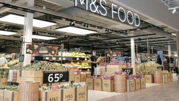 Los precios de los alimentos podrían dispararse un 10% este año, advierte el jefe de M&S