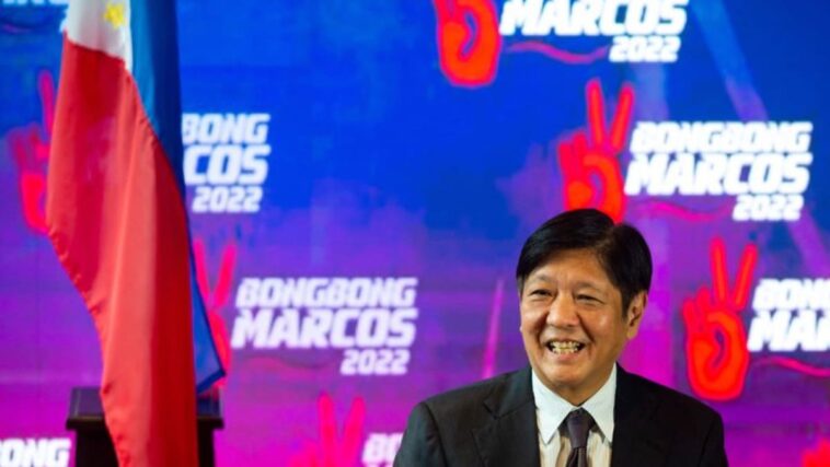 Marcos de Filipinas señala continuidad con nuevo equipo económico
